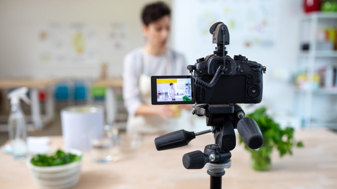 What to consider in buying a Vlogging Camera